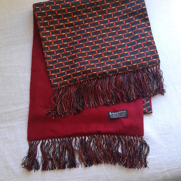New & Lingwood scarf